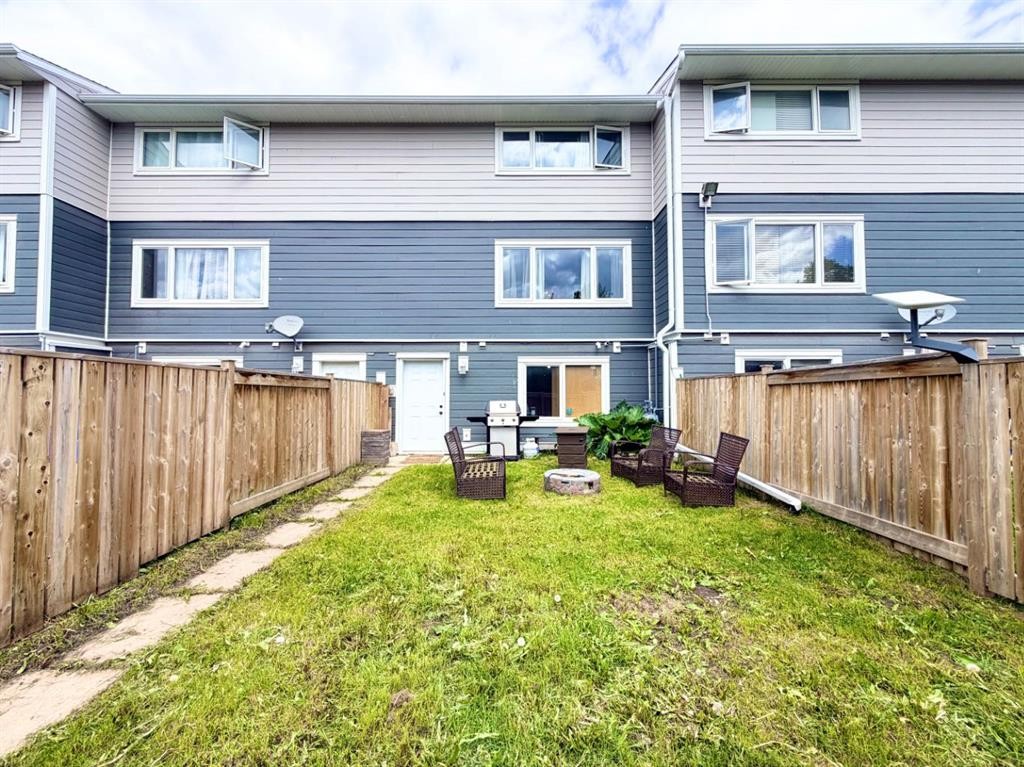 53 97 Avenue, Grande Cache, AB - Outdoor