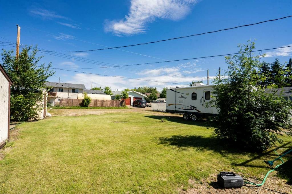 5518 47Ave, Grimshaw, AB