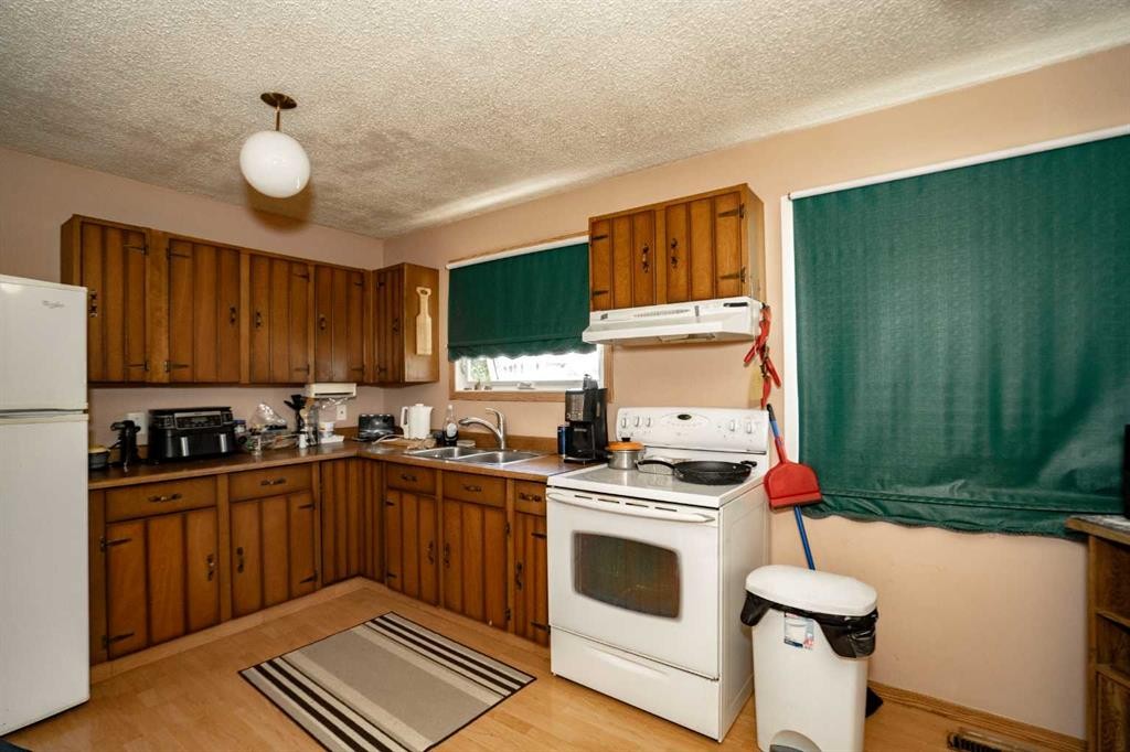 5518 47Ave, Grimshaw, AB
