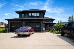 10619 84 Street Peace River, AB T8S 0A6