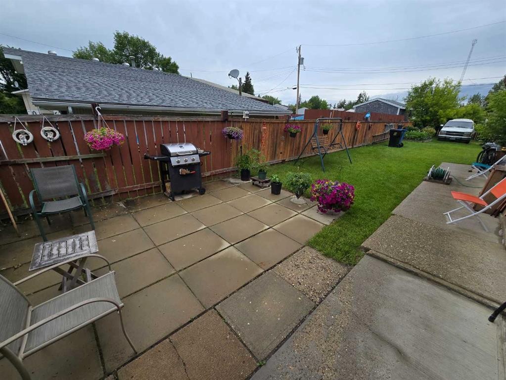 4610 52 Avenue, Grimshaw, AB - Outdoor