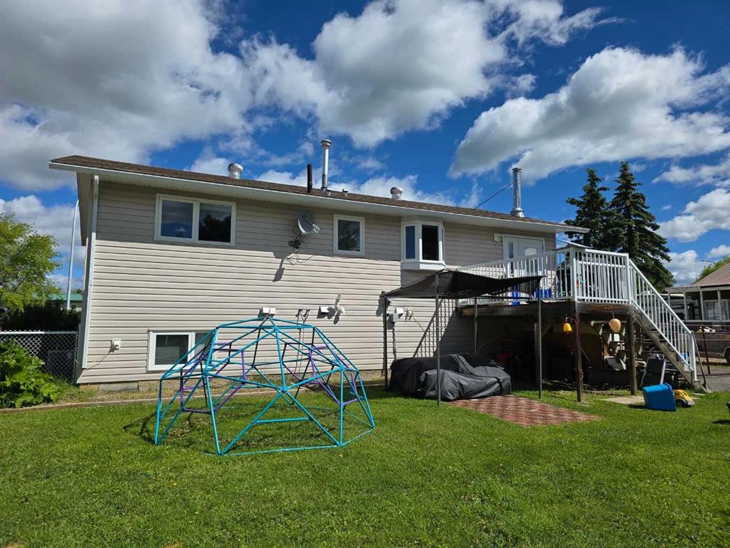 5201 55 Avenue, Berwyn, AB