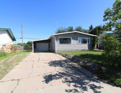 9606 115 Avenue Grande Prairie, AB T8V 3M1