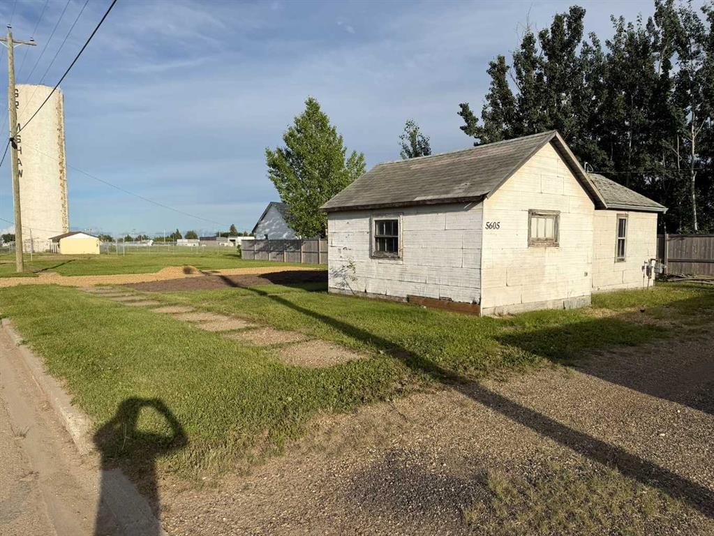 5605 49 Street, Grimshaw, AB
