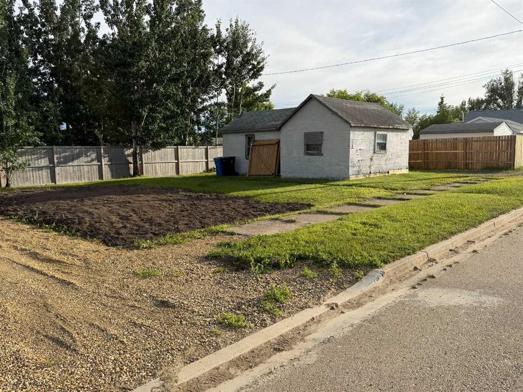 5605 49 Street, Grimshaw, AB