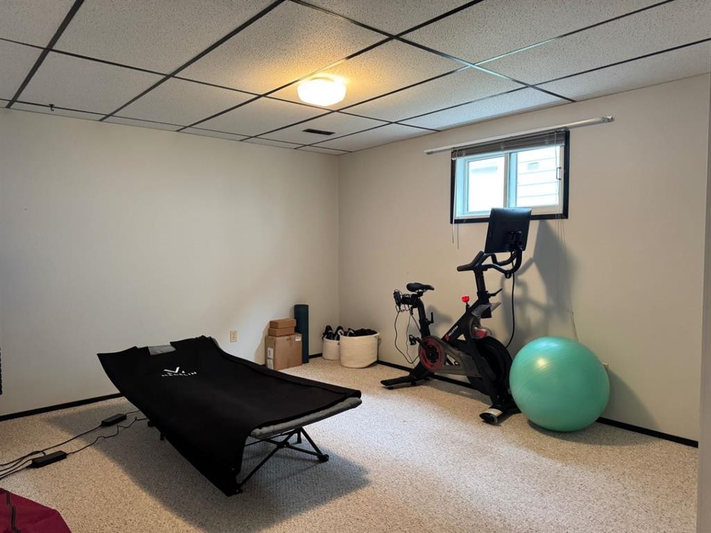 11604 106 Avenue, Fairview, AB - Indoor Photo Showing Gym Room