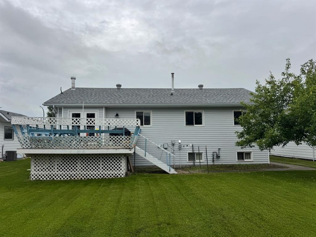 11604 106 Avenue, Fairview, AB - Outdoor With Deck Patio Veranda