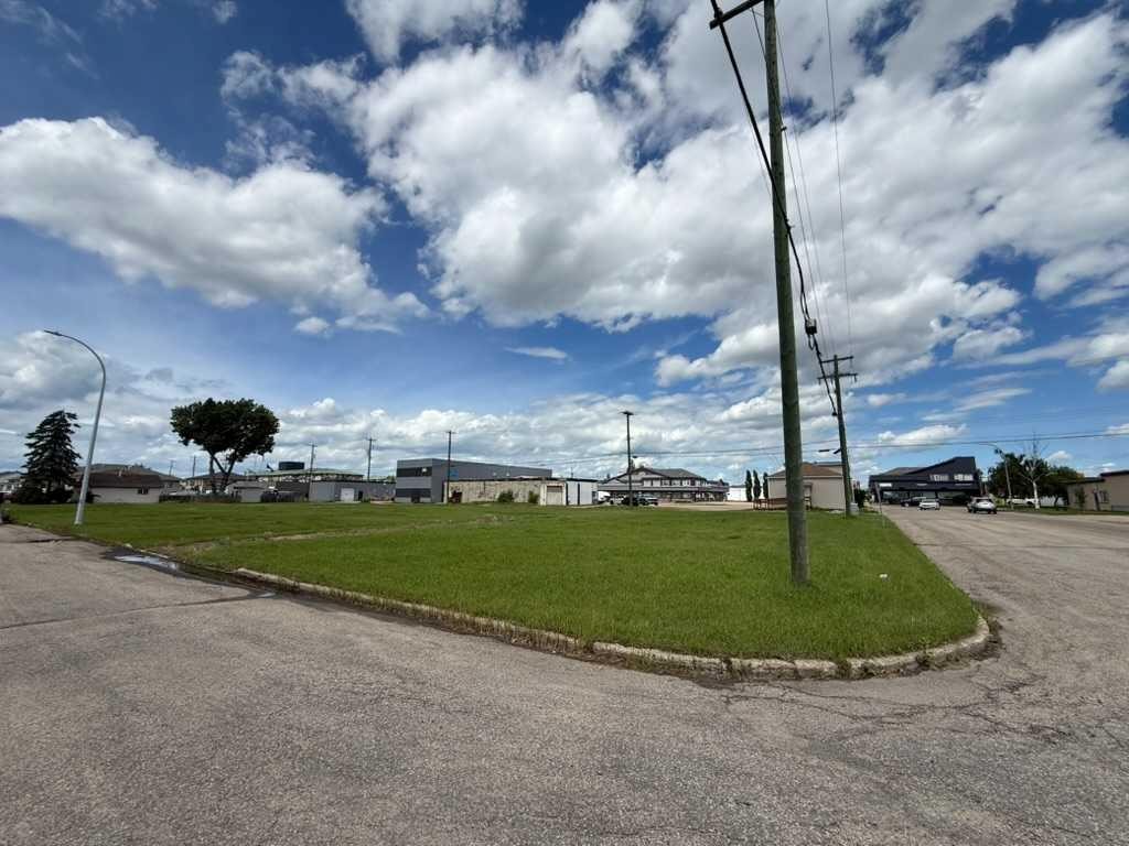 9802 96 Avenue, Grande Prairie, AB