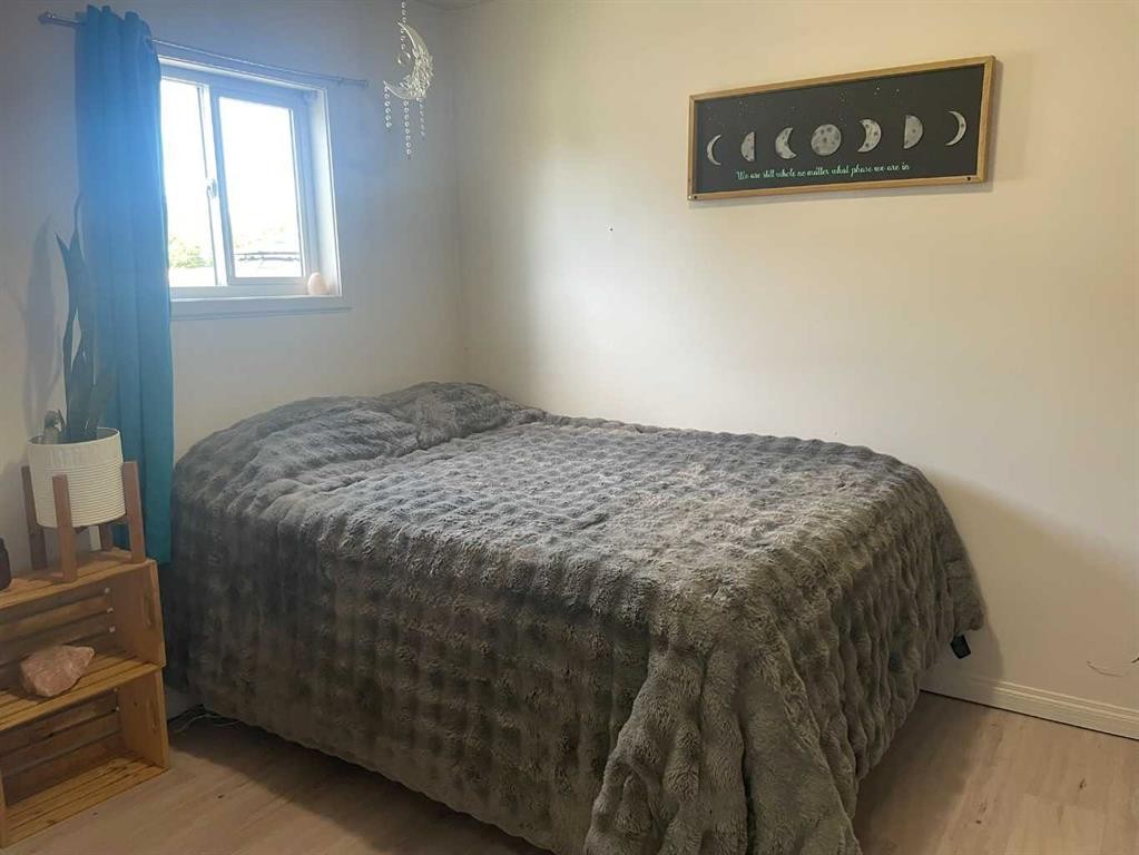 4702 48 Avenue, Grimshaw, AB - Indoor Photo Showing Bedroom
