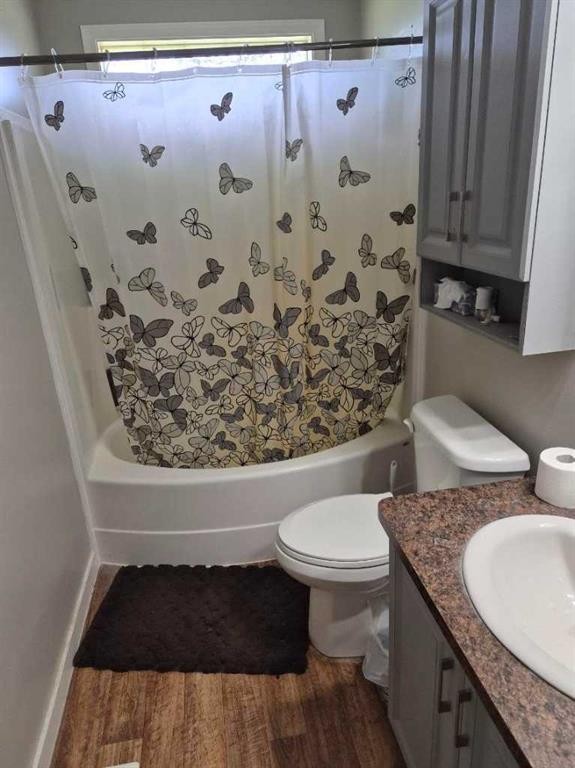 721023 Range Road 113, Beaverlodge, AB - Indoor Photo Showing Bathroom