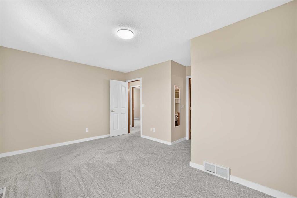 151 Applestone Park Se, Calgary, AB - Indoor Photo Showing Other Room