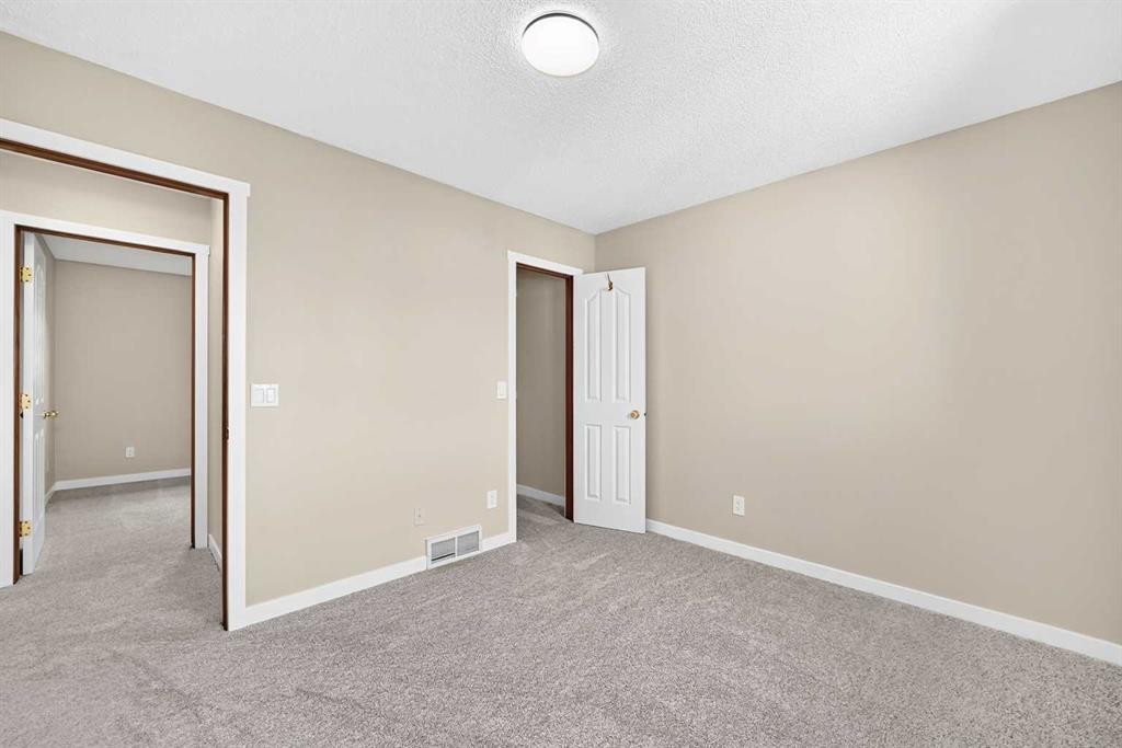151 Applestone Park Se, Calgary, AB - Indoor Photo Showing Other Room