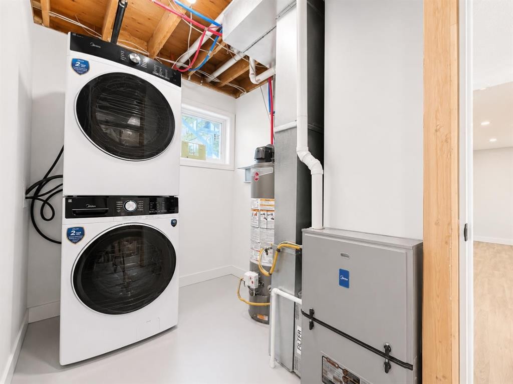 10902 97Th Avenue, Grande Cache, AB - Indoor Photo Showing Laundry Room
