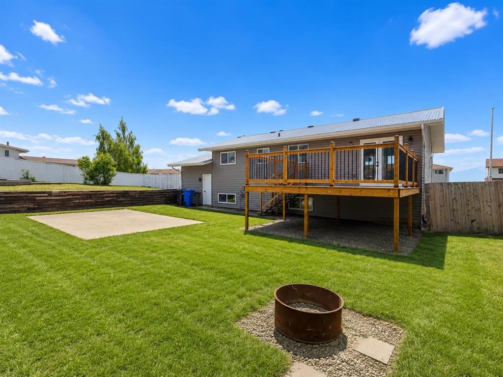 10902 97Th Avenue, Grande Cache, AB - Outdoor With Deck Patio Veranda