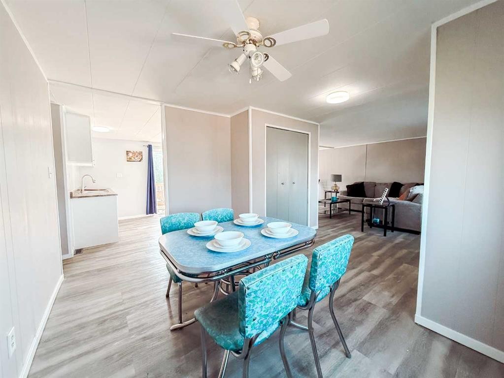 4540 48 Street, Rycroft, AB - Indoor Photo Showing Dining Room