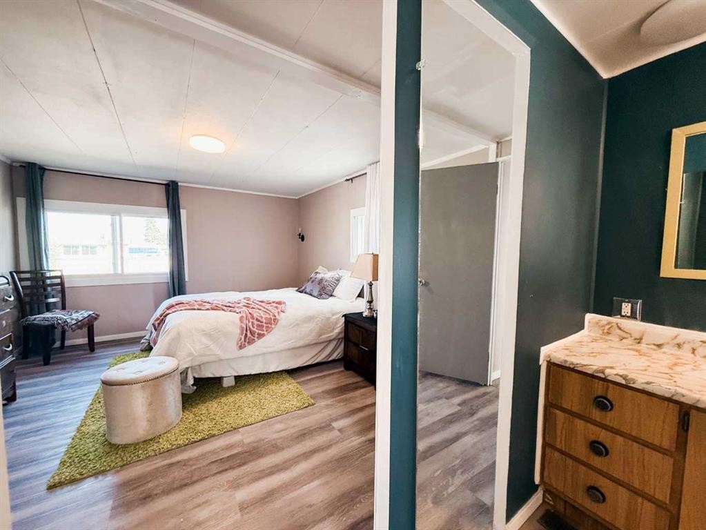4540 48 Street, Rycroft, AB - Indoor Photo Showing Bedroom