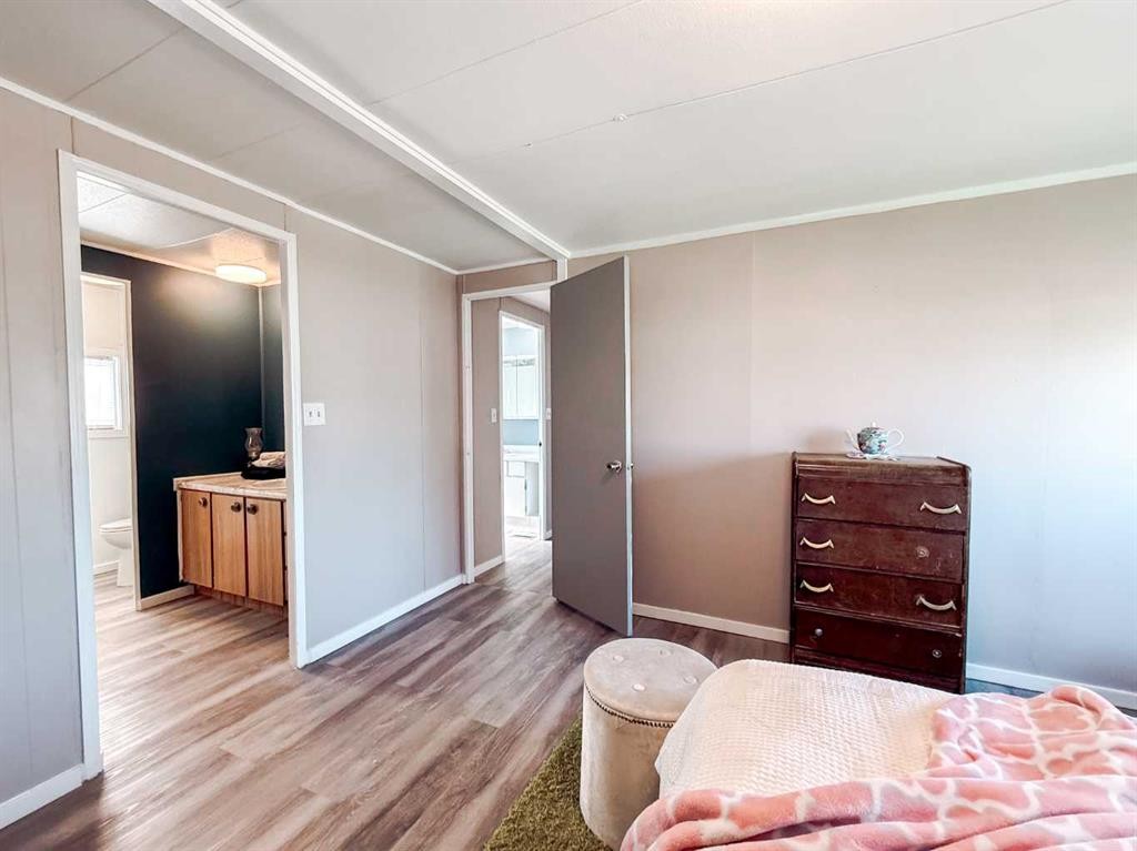 4540 48 Street, Rycroft, AB - Indoor Photo Showing Bedroom