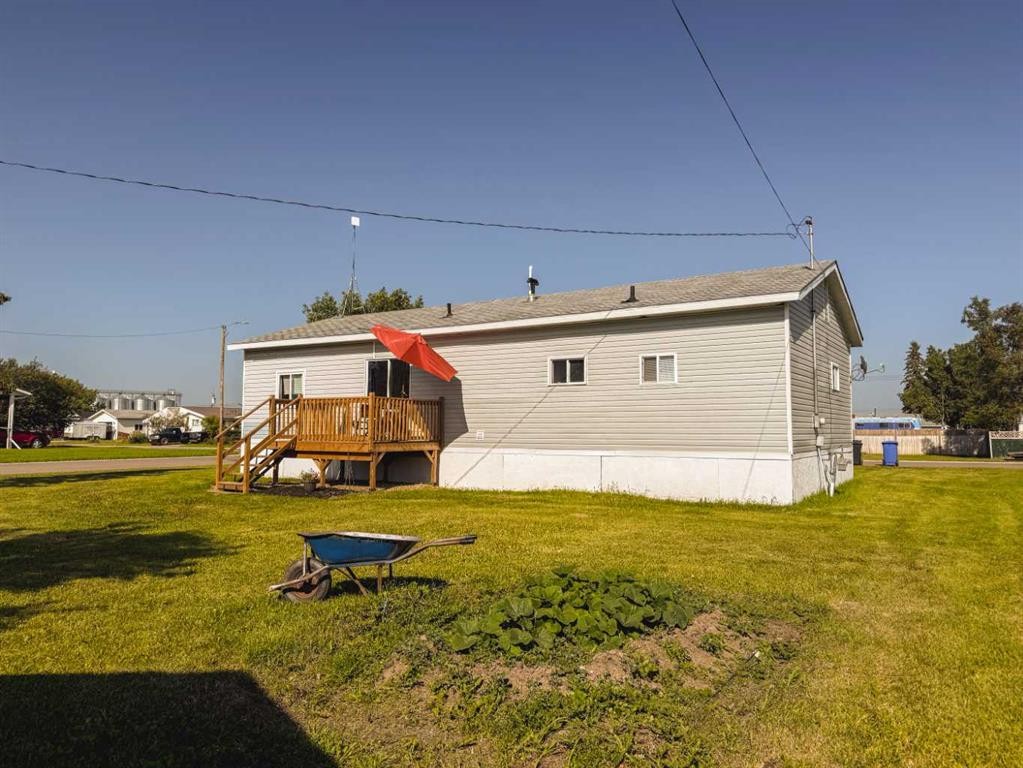 4540 48 Street, Rycroft, AB - Outdoor
