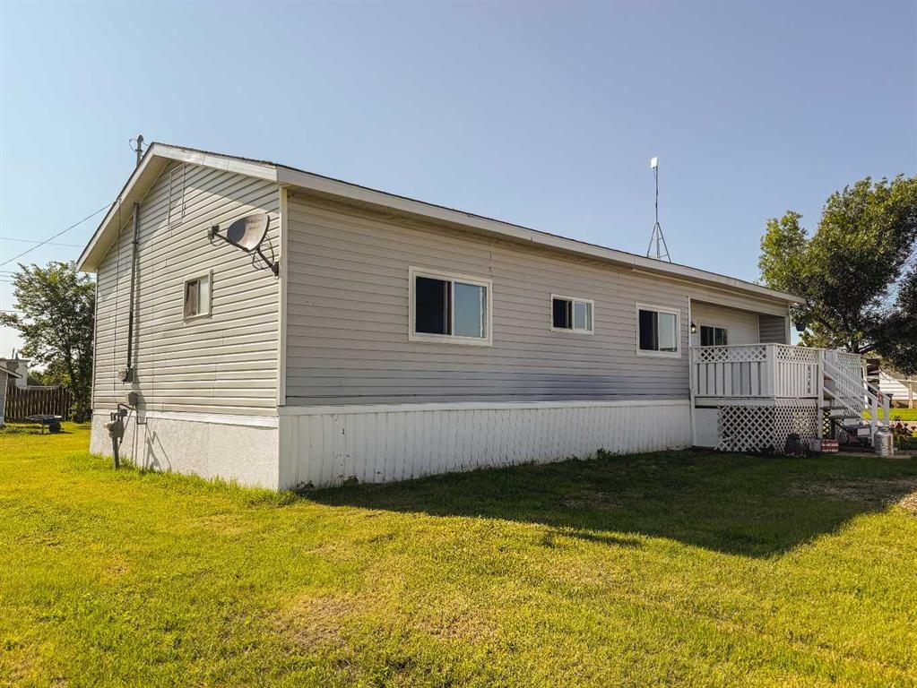 4540 48 Street, Rycroft, AB - Outdoor With Exterior