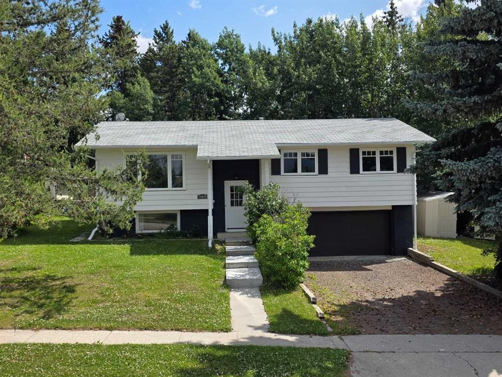 10629 104 Avenue, Grande Cache, AB - Outdoor