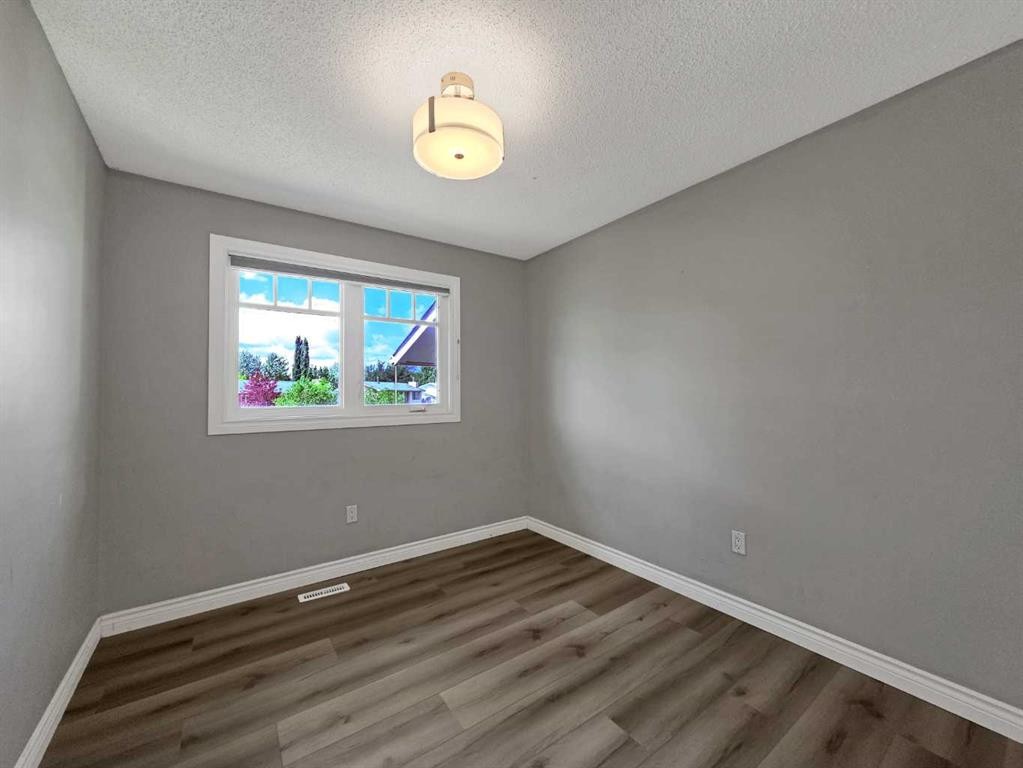10629 104 Avenue, Grande Cache, AB - Indoor Photo Showing Other Room