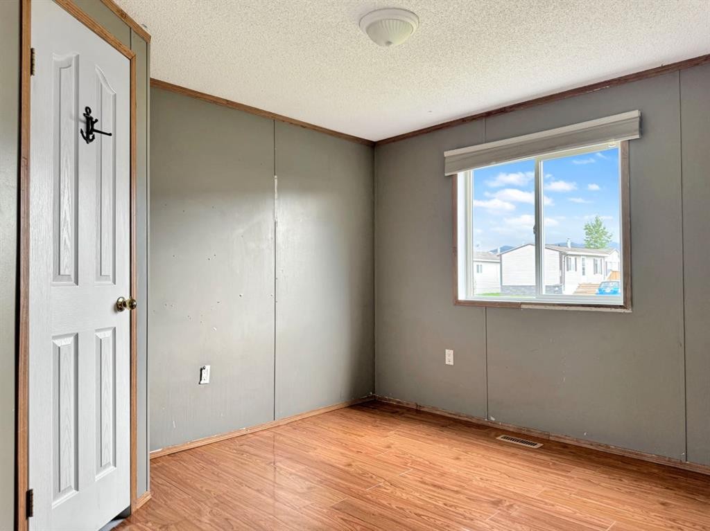 212 Mawdsley Crescent, Grande Cache, AB - Indoor Photo Showing Other Room