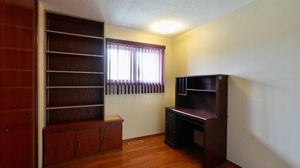 4704 48 Avenue, Grimshaw, AB - Indoor Photo Showing Other Room