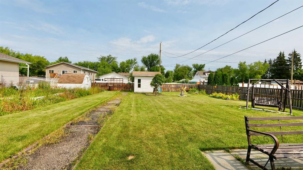 4704 48 Avenue, Grimshaw, AB - Outdoor