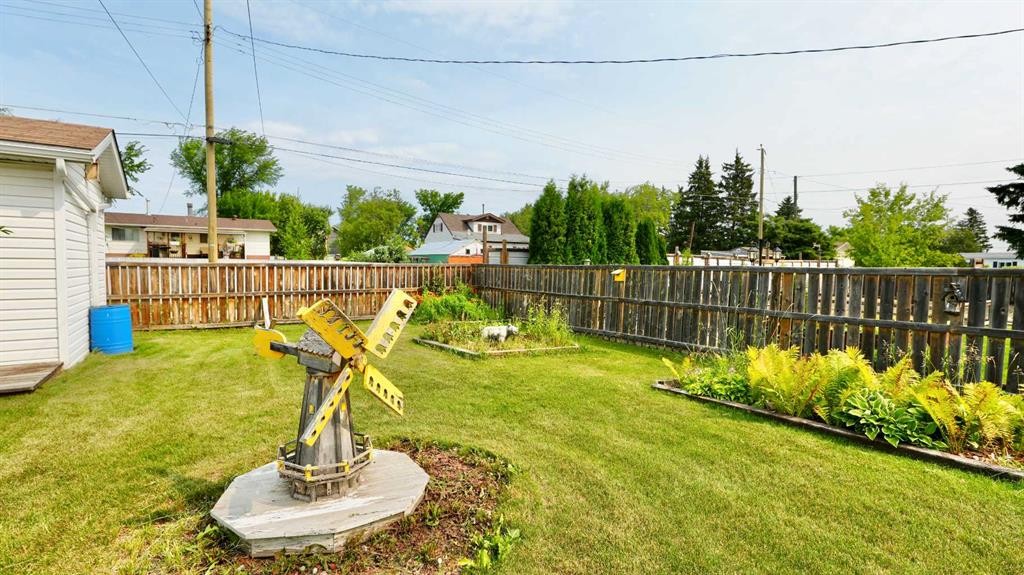 4704 48 Avenue, Grimshaw, AB - Outdoor