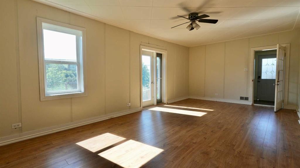 10111 106 Avenue, Peace River, AB - Indoor Photo Showing Other Room