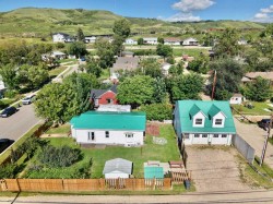 10111 106 Avenue Peace River, AB T8S 1K9
