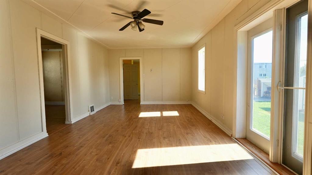 10111 106 Avenue, Peace River, AB - Indoor Photo Showing Other Room