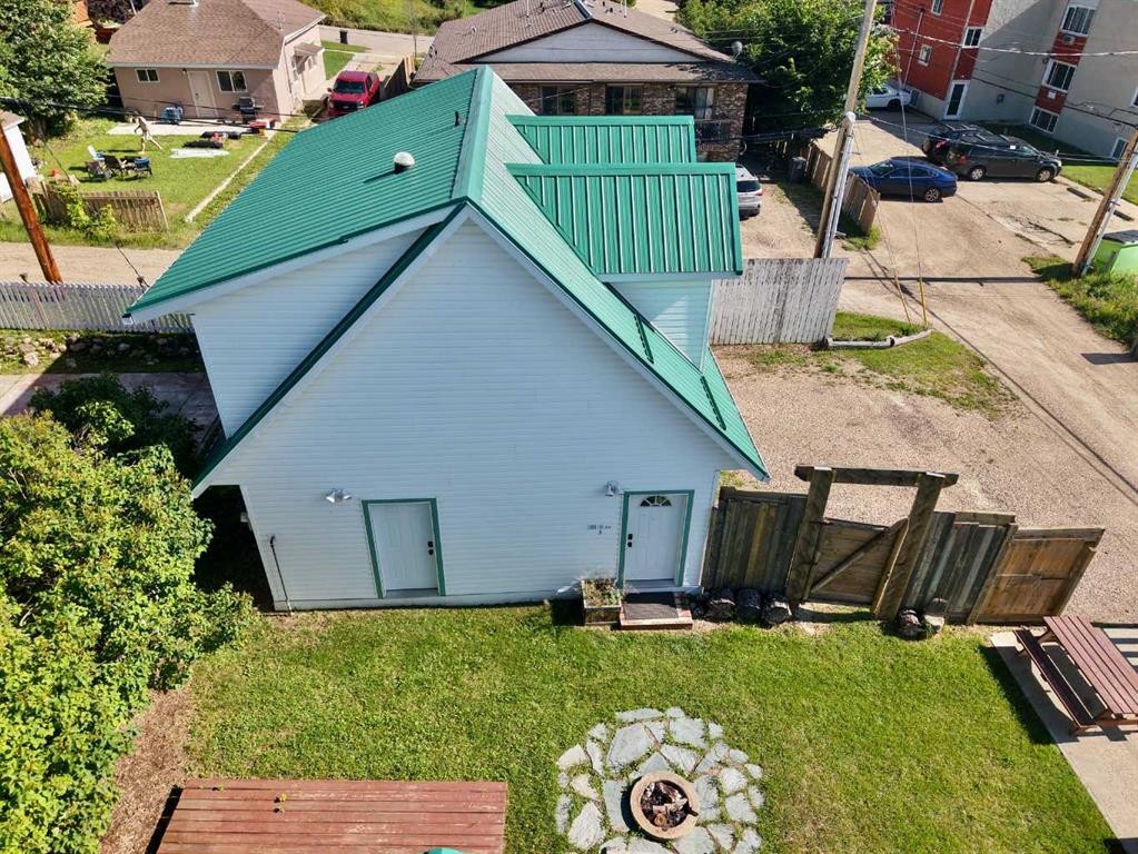 10111 106 Avenue, Peace River, AB - Outdoor With Exterior