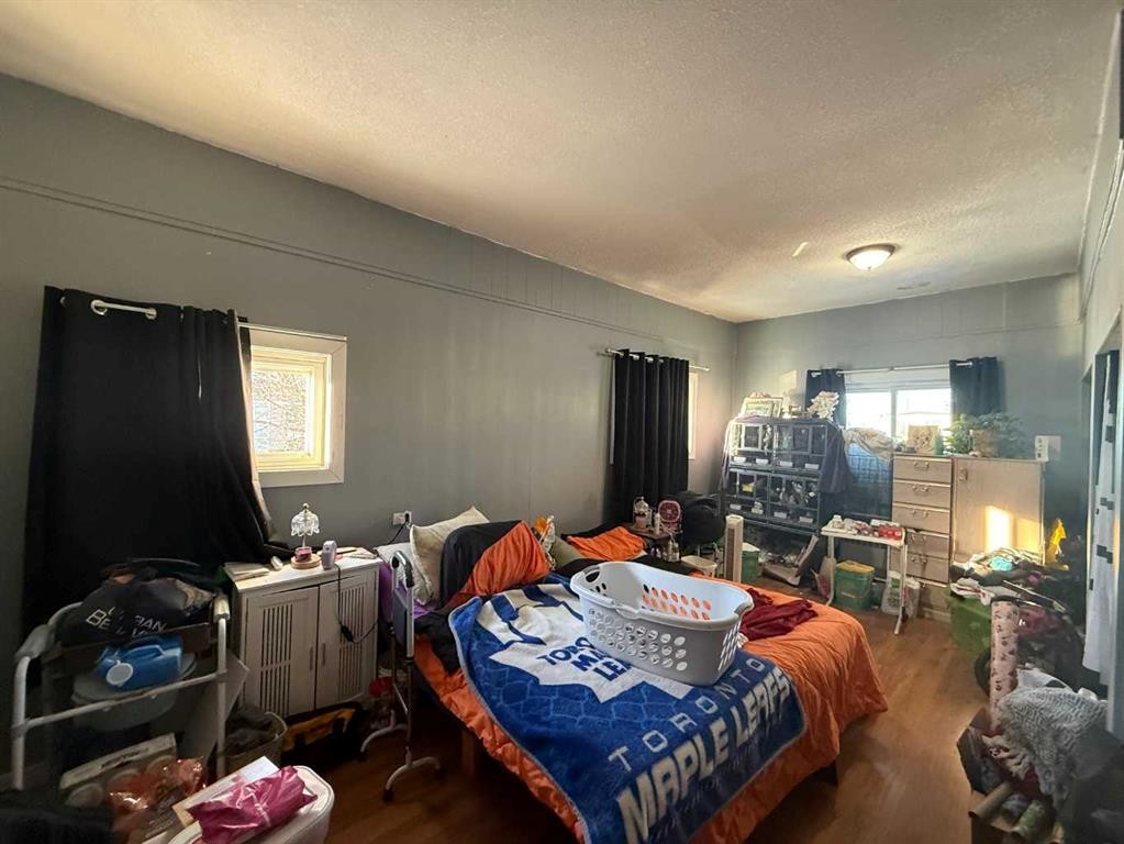 5031 48 Avenue, Girouxville, AB - Indoor