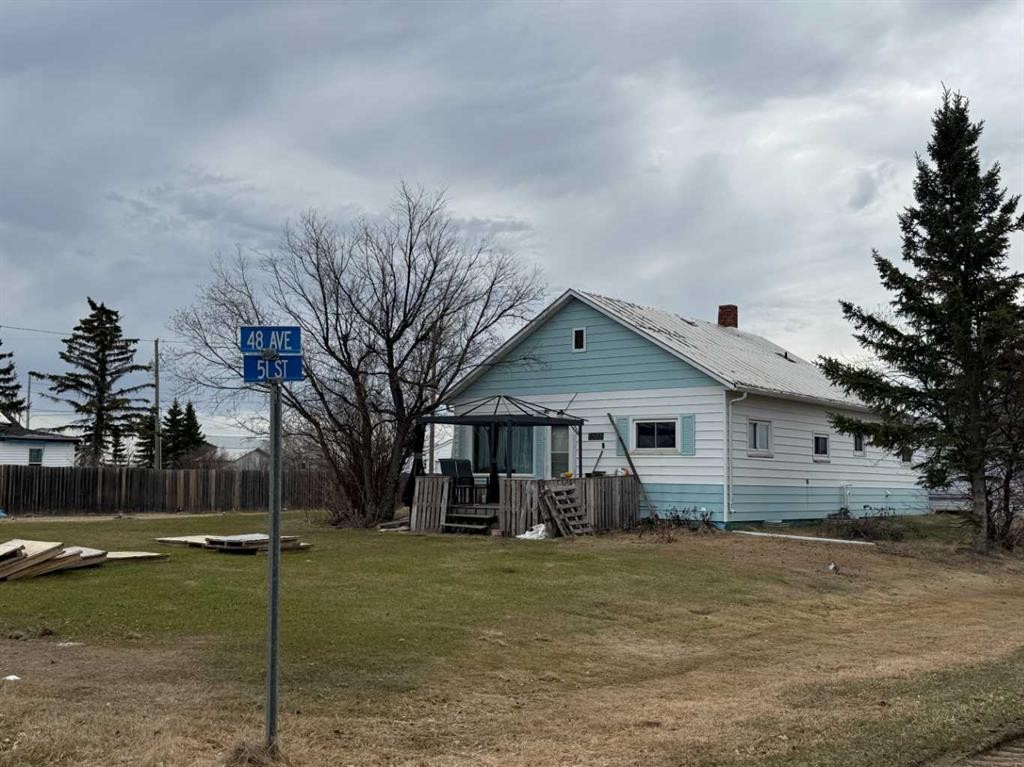 5031 48 Avenue, Girouxville, AB - Outdoor