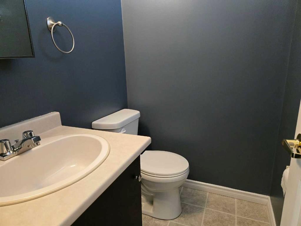 21 Pan Am Street, Swan Hills, AB - Indoor Photo Showing Bathroom