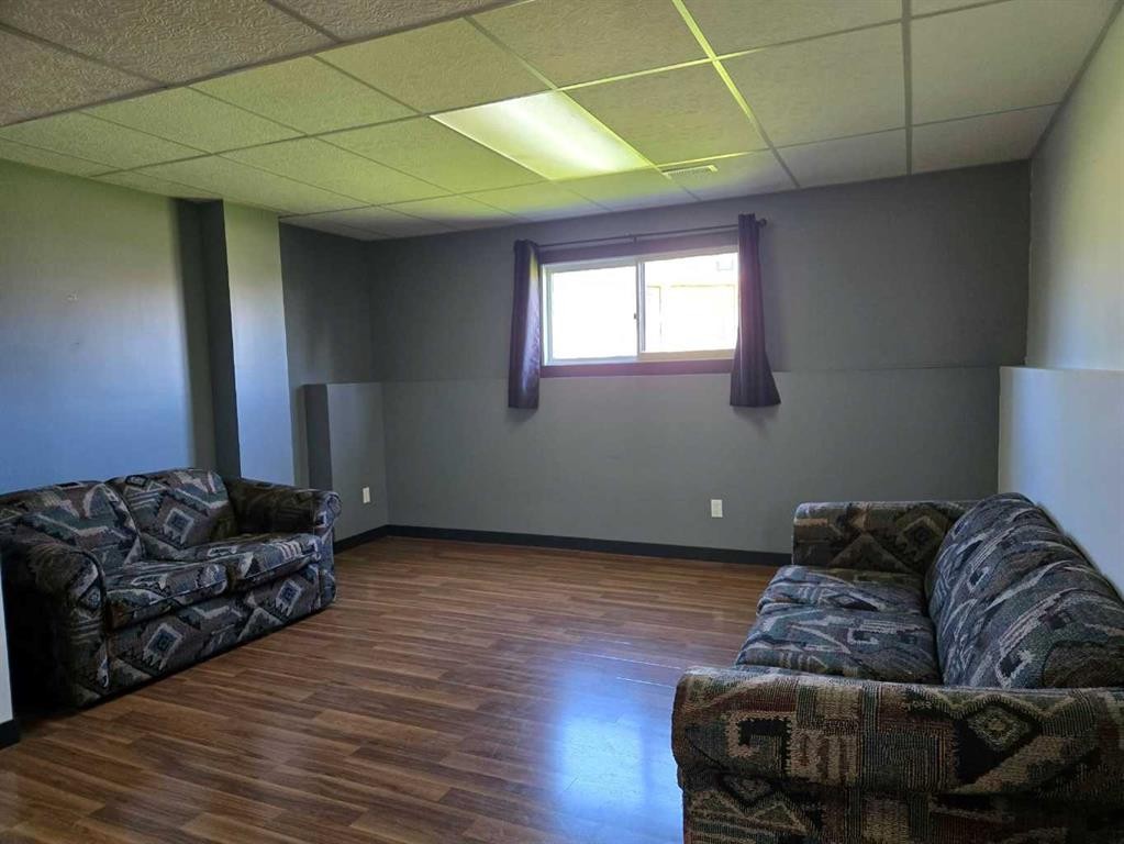 21 Pan Am Street, Swan Hills, AB - Indoor