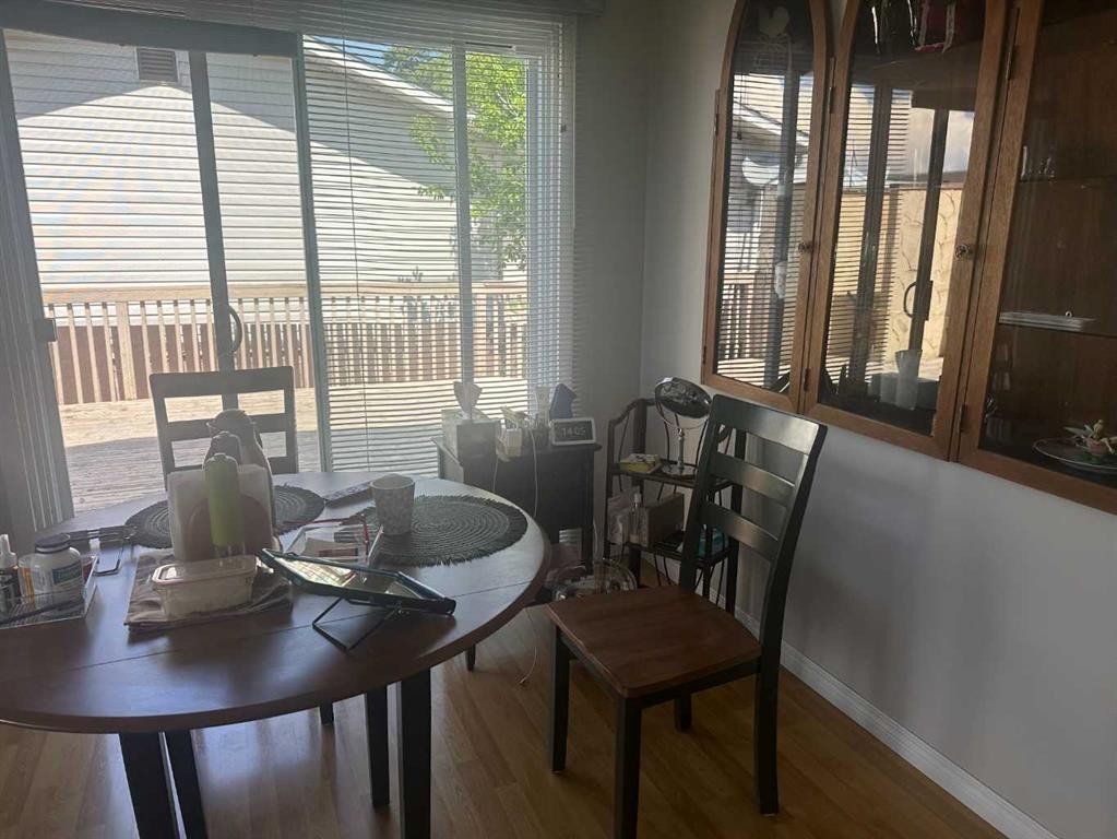 11301 104 Street, Grande Prairie, AB - Indoor Photo Showing Dining Room