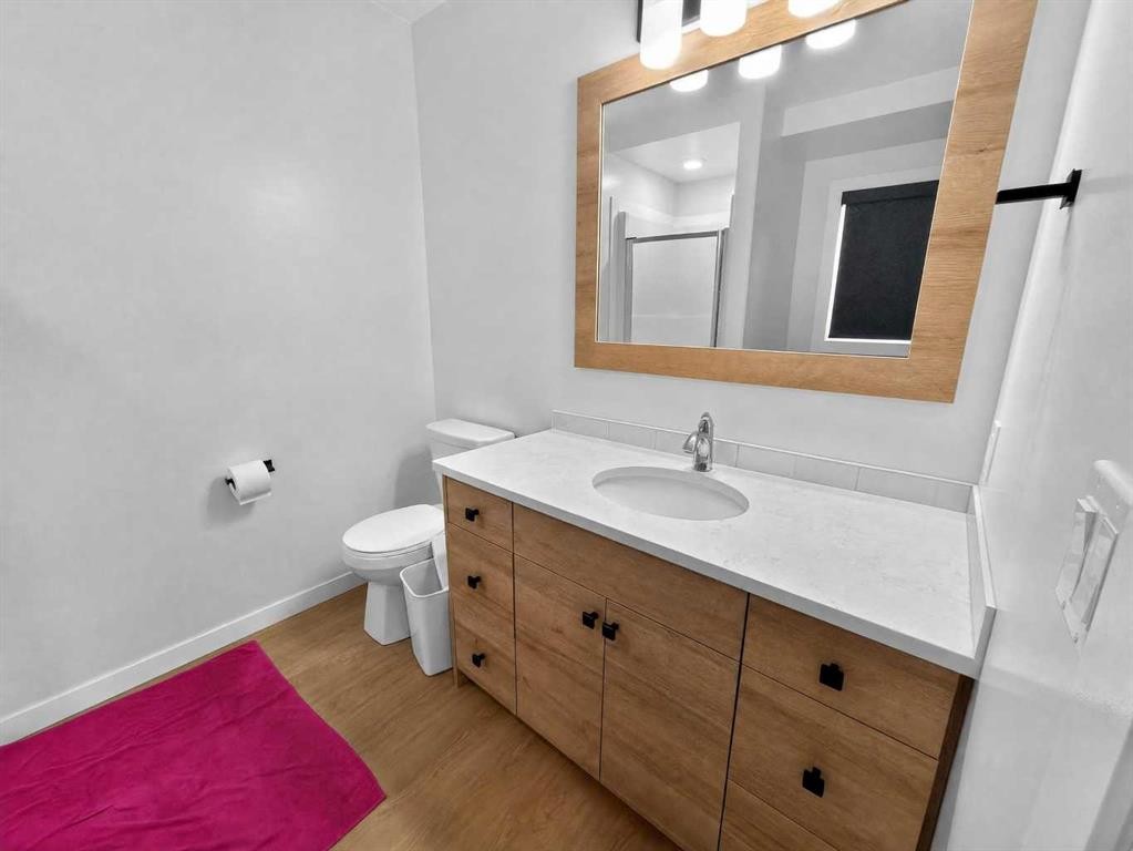 1, 2-10225 105 Ave, La Crete, AB - Indoor Photo Showing Bathroom