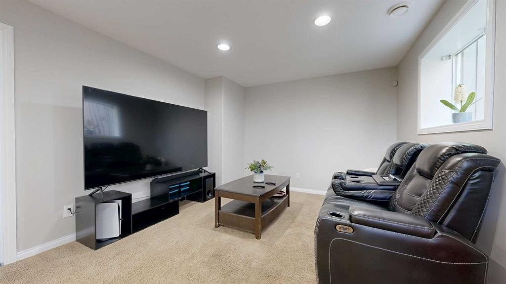 9305 91 Street, Grande Prairie, AB - Indoor
