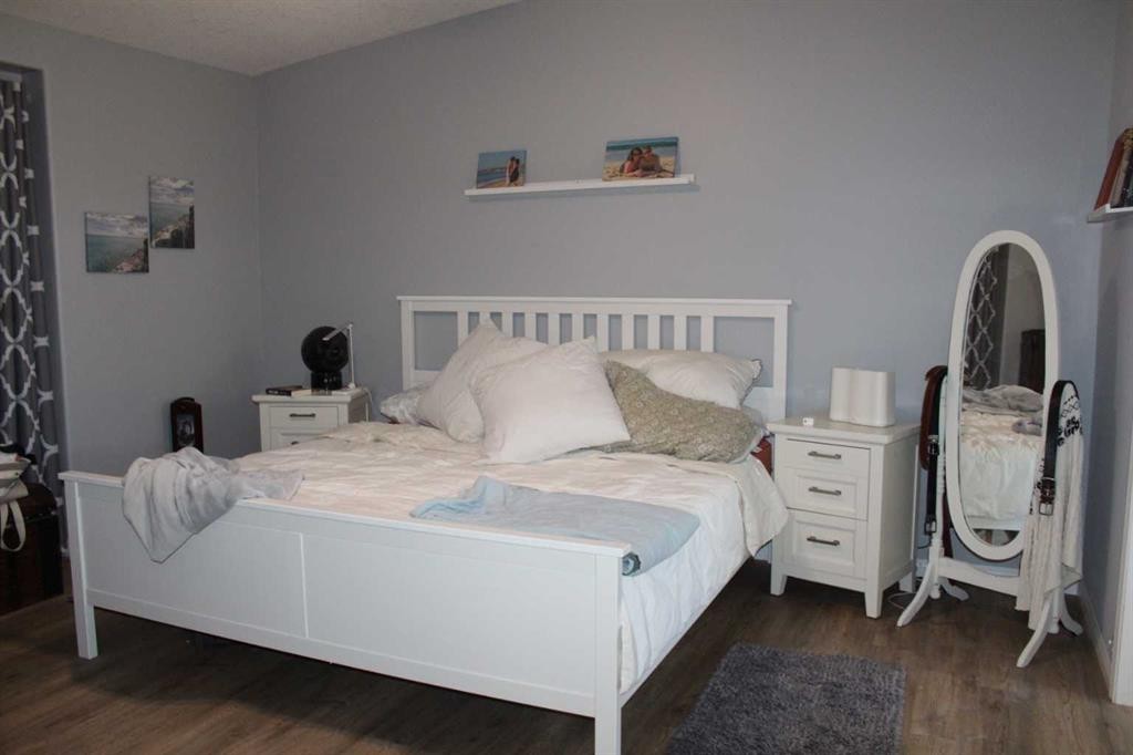 17A 232051 920 Township, Rural Northern Lights, County Of, AB - Indoor Photo Showing Bedroom