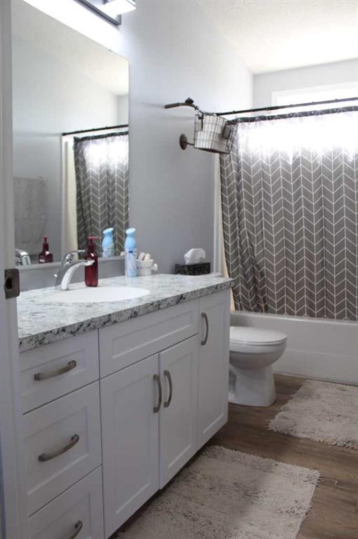 17A 232051 920 Township, Rural Northern Lights, County Of, AB - Indoor Photo Showing Bathroom