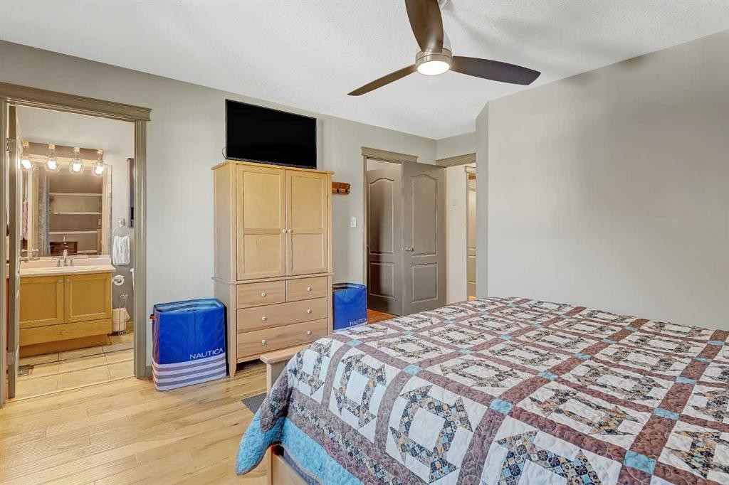 7317 104 Street, Grande Prairie, AB - Indoor Photo Showing Bedroom