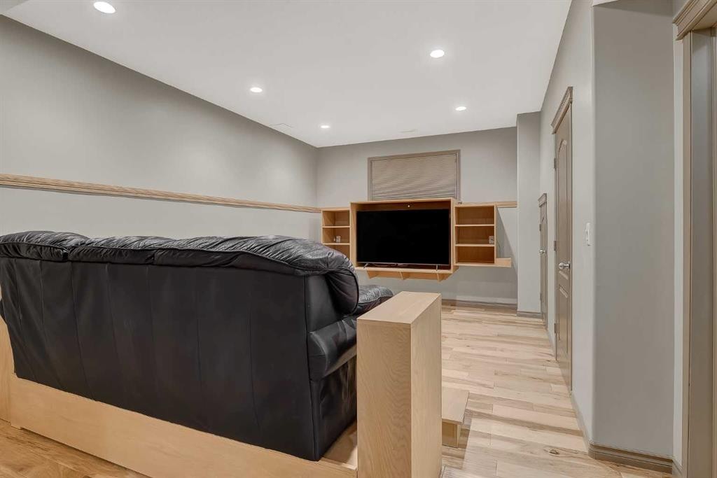 7317 104 Street, Grande Prairie, AB - Indoor Photo Showing Other Room