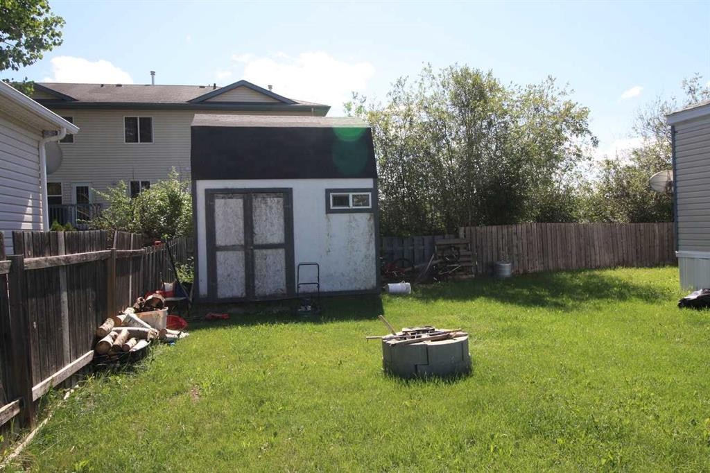 9 Deerridge Drive, High Level, AB - Outdoor