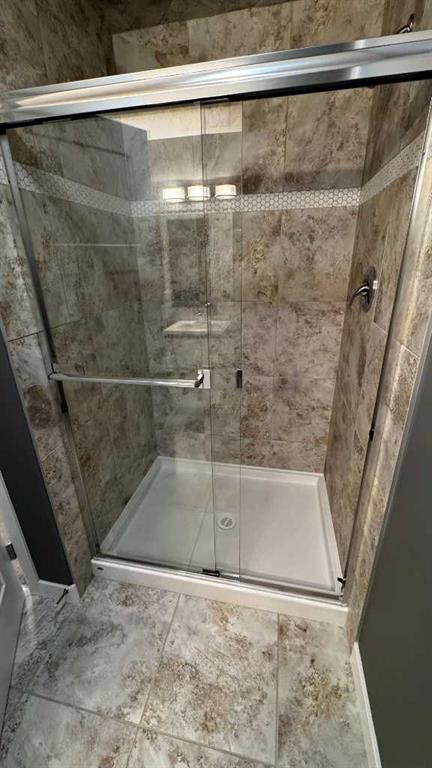 8105 112 Street, Grande Prairie, AB - Indoor Photo Showing Bathroom