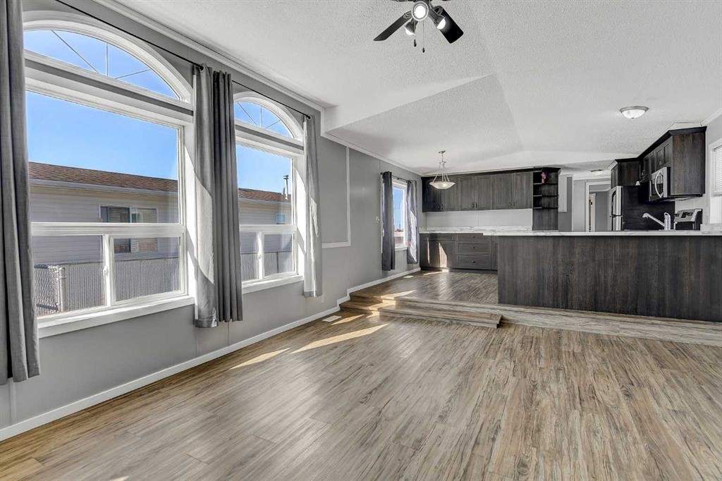 12128 98 Street, Grande Prairie, AB - Indoor
