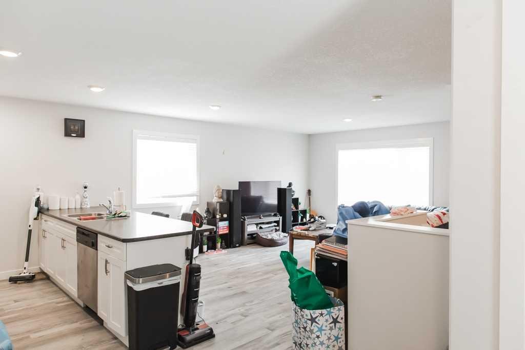 9514 112, Clairmont, AB - Indoor