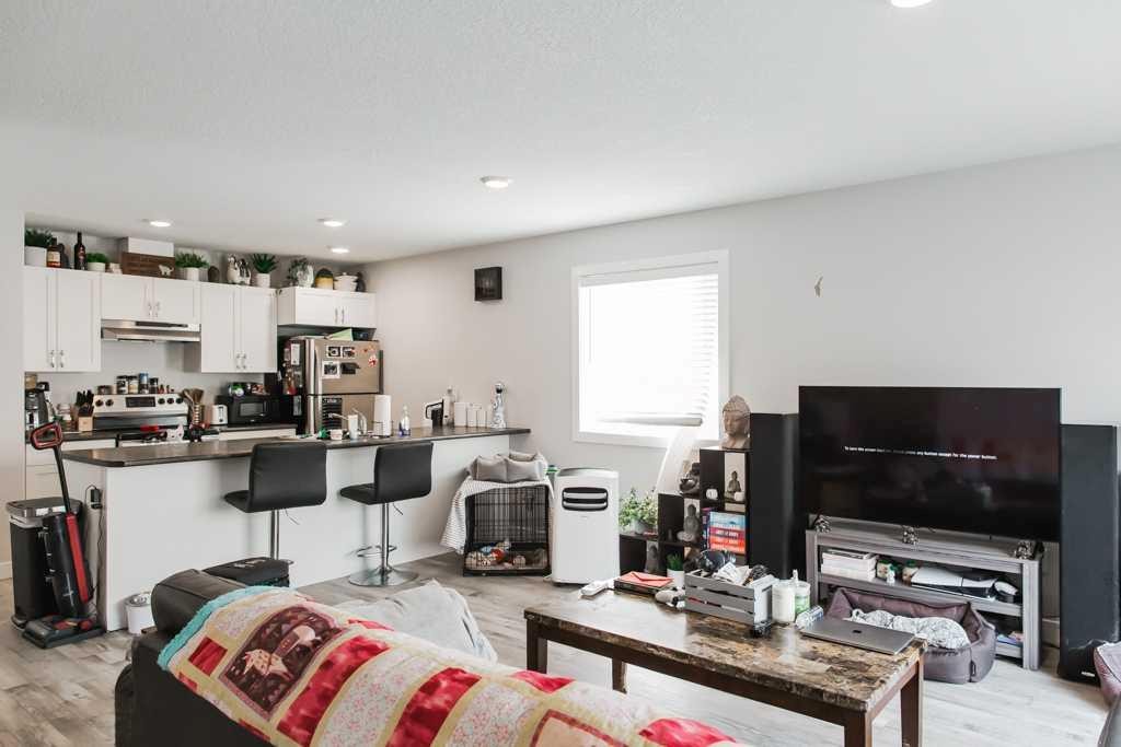 9514 112, Clairmont, AB - Indoor