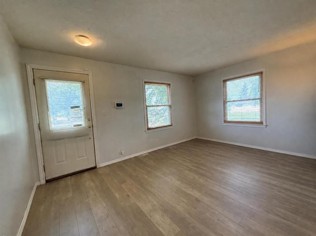 4653 55Th Avenue, High Prairie, AB - Indoor Photo Showing Other Room